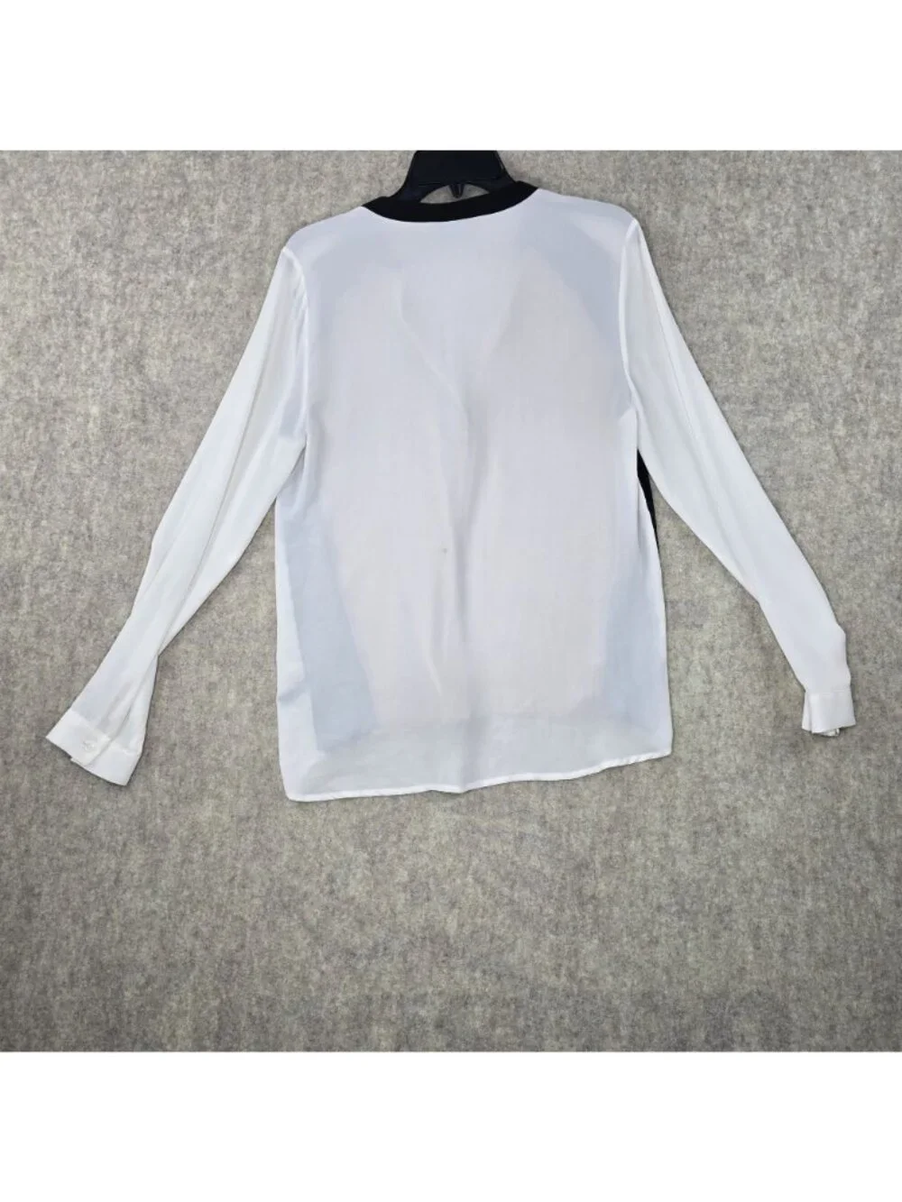 Colorblock Women's Long-Sleeve Blouse Beige/White Medium Mixed Lace/Poly Blend - Picture 2 of 6
